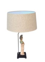 Lampa Dvorska dama s vrčem 2 5