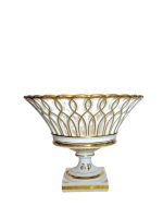 Empire Restoration porculanska košarica na postolju 1