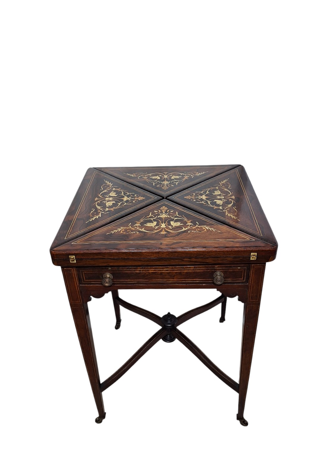 Kartaški stol s intarzijama od slonove kosti 1