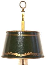 Lampa bouillotte s ovalnim zelenim sjenilom XD 3