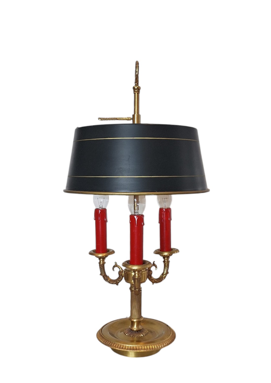 Lampa bouillotte sa crnim sjenilom i crvenim svijećama, L 1