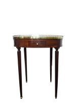 Stolić bouillotte s bijelim mramorom 1